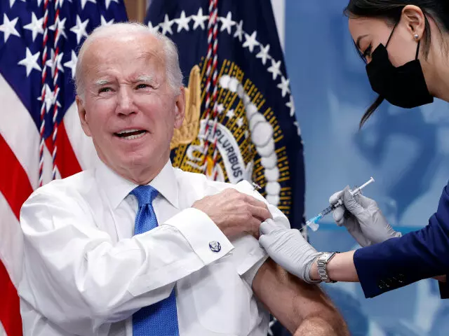 Biden’s Pandemic Legacy: Controversial Vaccination Policies and Economic Impact Critiques
