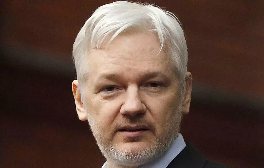 Breaking news: Julian Assange lands in the US, confirming the worst fears of his supporters