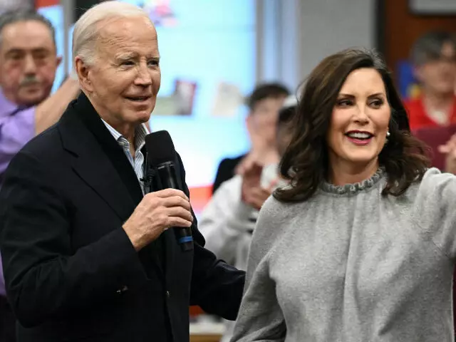 Whitmer Prioritizes Biden Meeting Over Police Funeral; Criticism Ensues