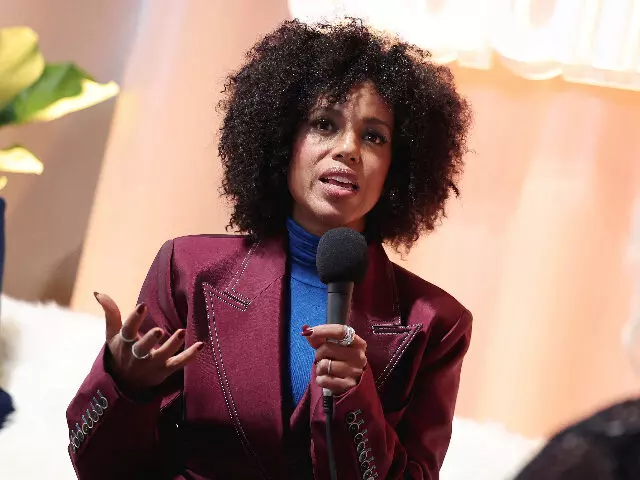 Kerry Washington Misleads Fans with False Claim about Presidential Power on Twitter
