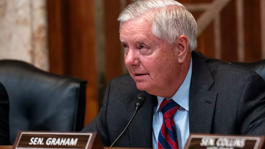 Ukraine’s $14.8 Trillion Mineral Treasure: Senator Graham Advocates Continued Aid for Washington’s Economic Gain